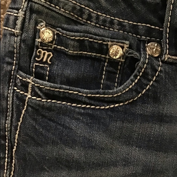 NWOT Miss Me CAPRI JP5668P Stretch Denim Dark Wash(DK 176) Embellished Pockets - Picture 5 of 10